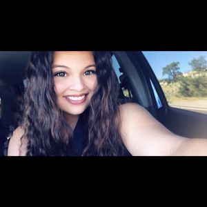 Meet your Posher, Lena